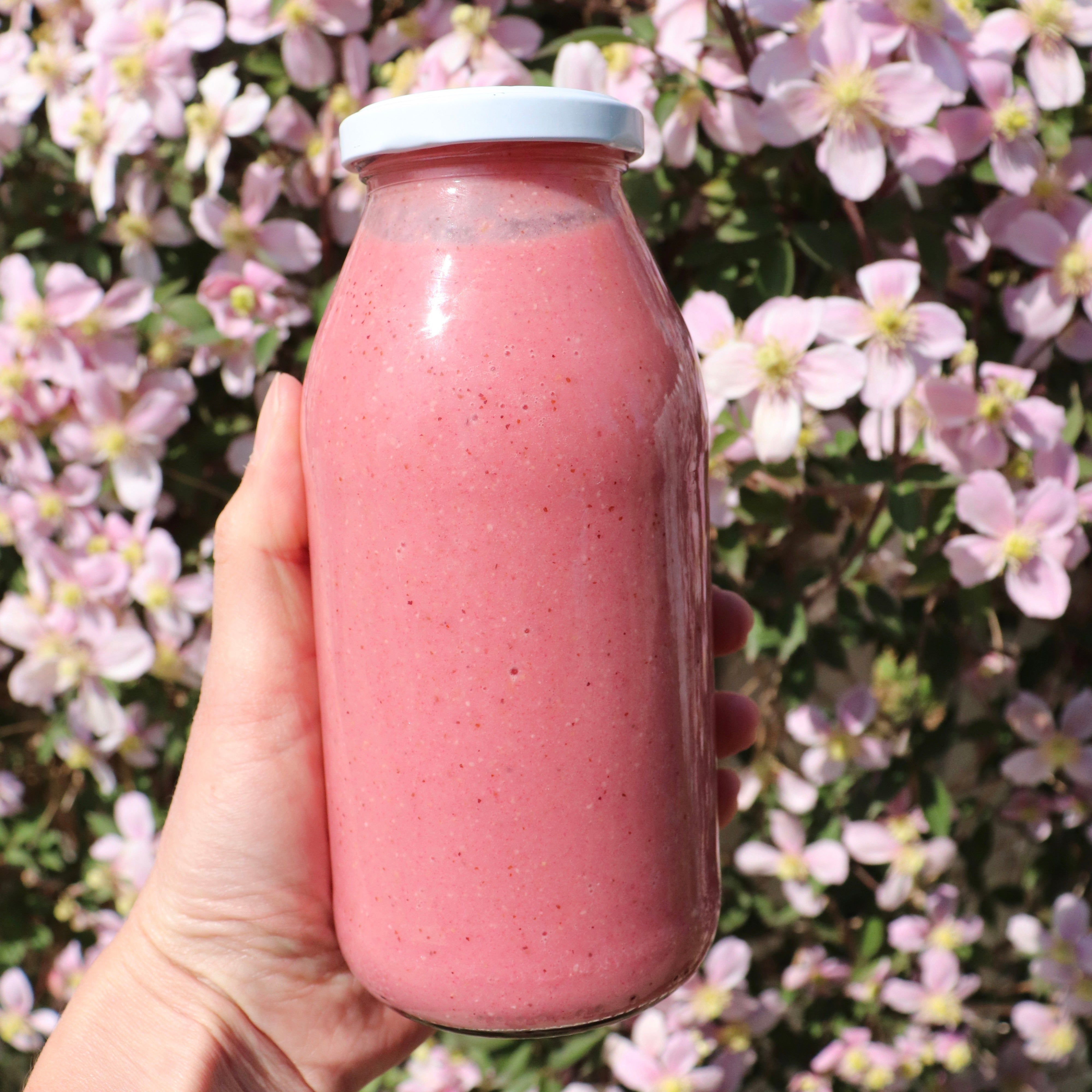 Lyserød smoothie | Smoothie med blomkål og jordbær