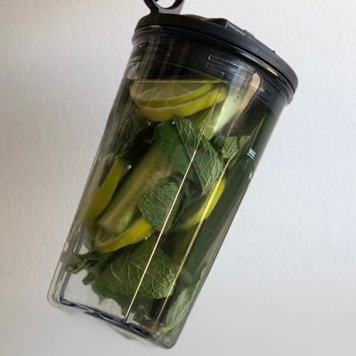 MIXED INFUSION | Infusionsvand med lime, agurk og mynte