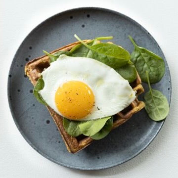 Glutenfri spidskålsvafler | Vafler med spiskål og parmesan