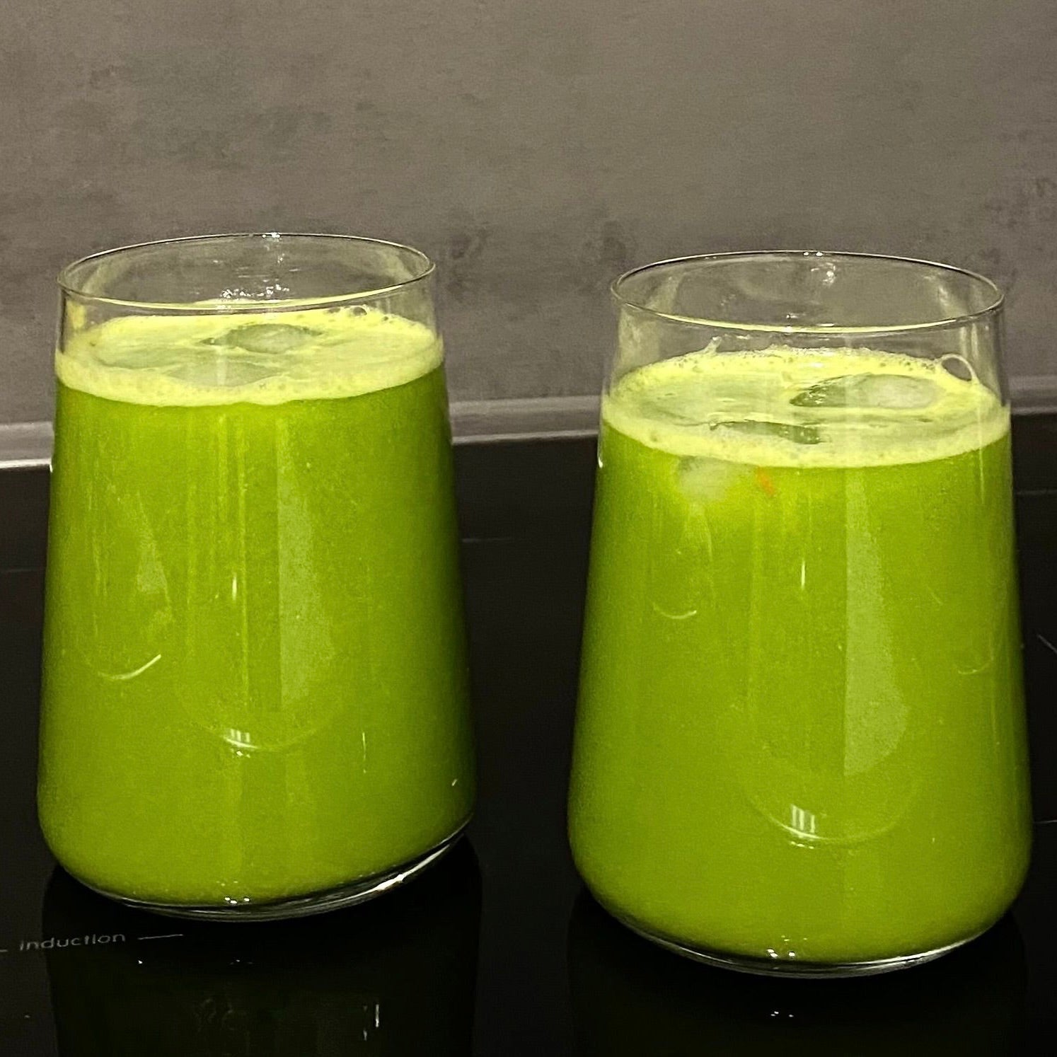 Louises grønneste juice | Grøn juice med spinat, agurk, broccoli og selleri