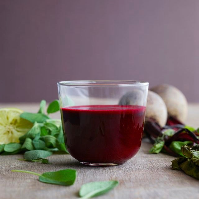 Sweet Beet | Juice med rødbede, mynte og salvie