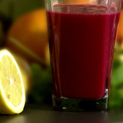 Julejuice med kanel | Juice med appelsin og rødbede