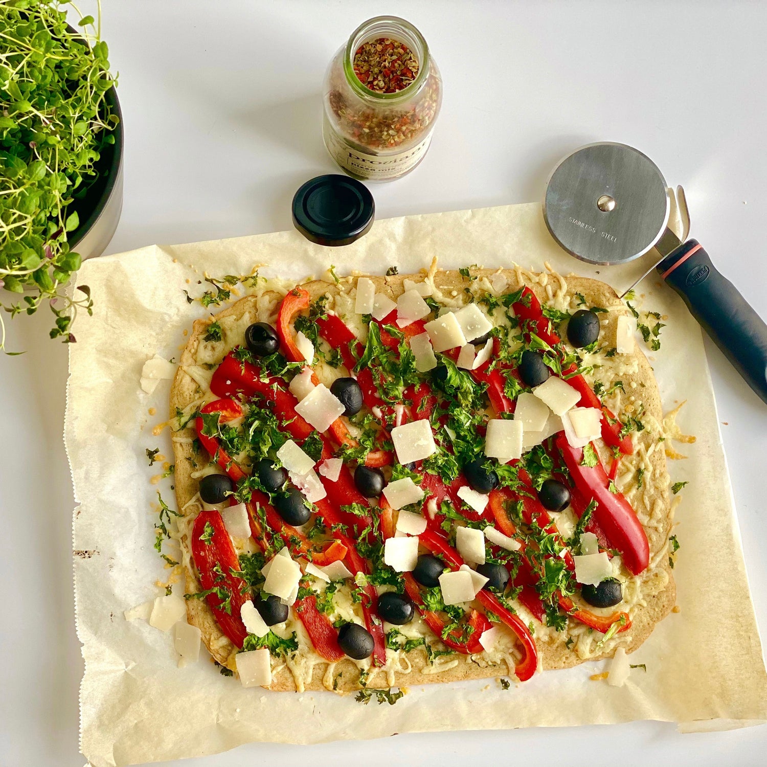 Kikærtepizza | Glutenfri og vegansk pizza med kikærter