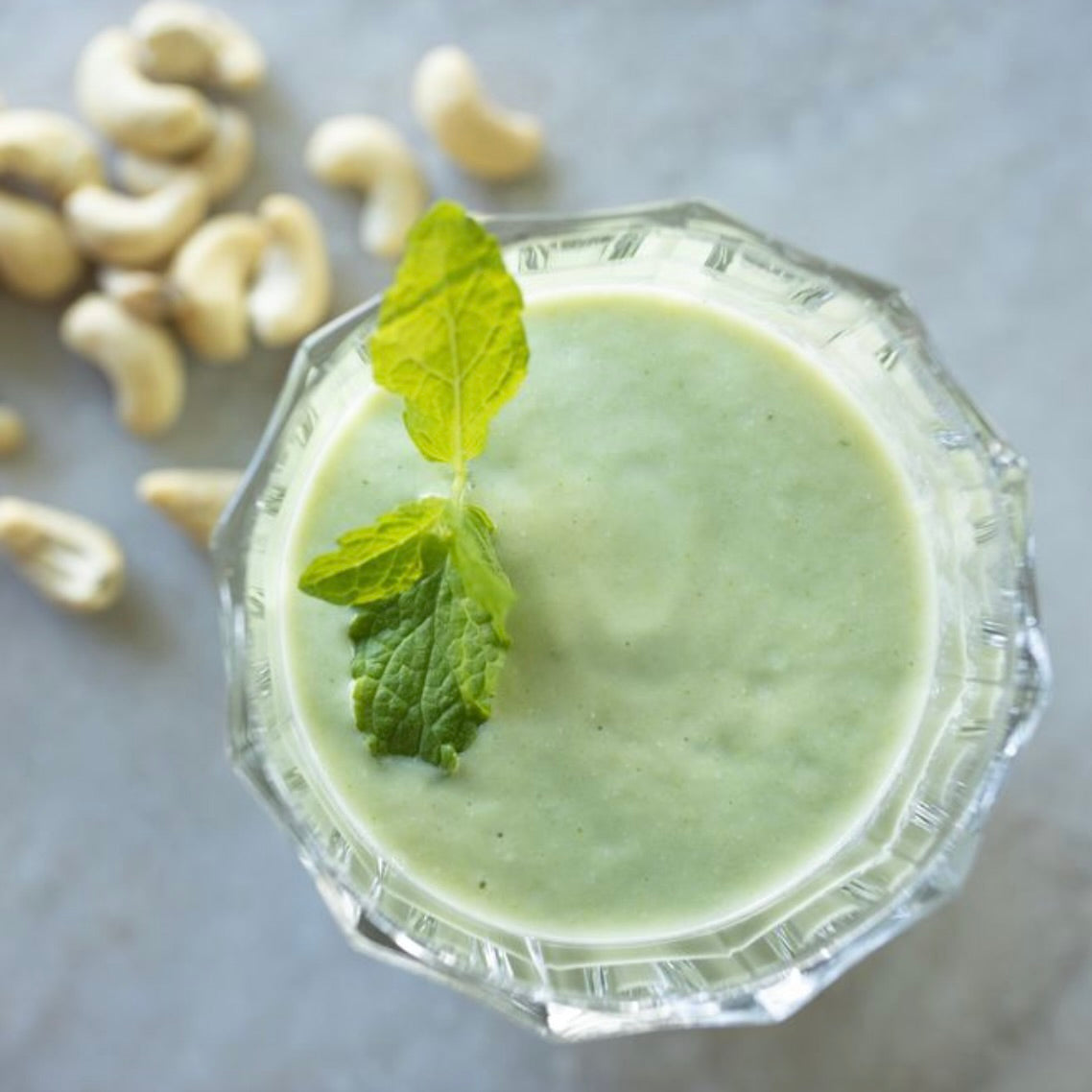 Creamy Greenie | Smoothie med avocado og broccoli