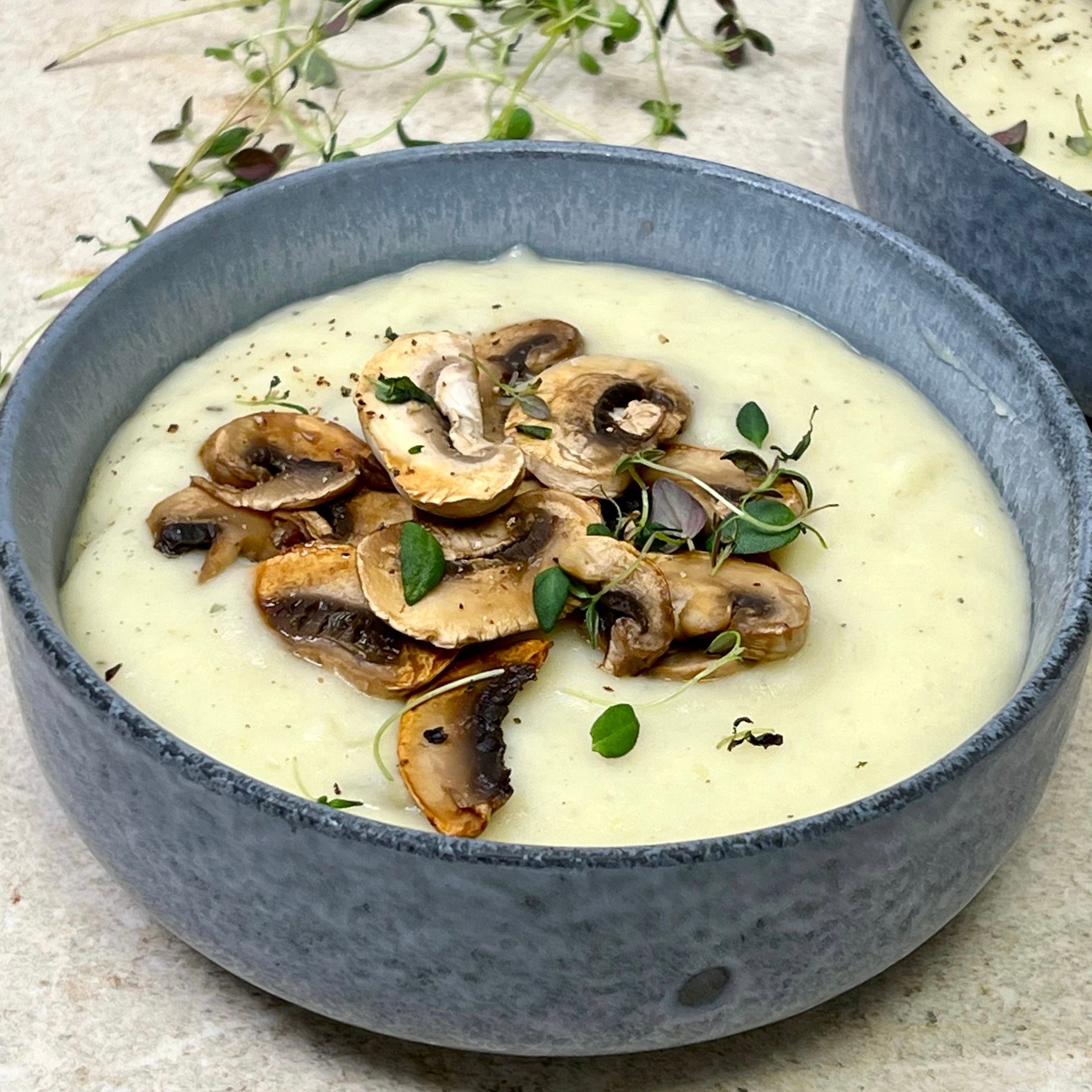 Jordskokkesuppe | Suppe med jordskokker og stegte svampe