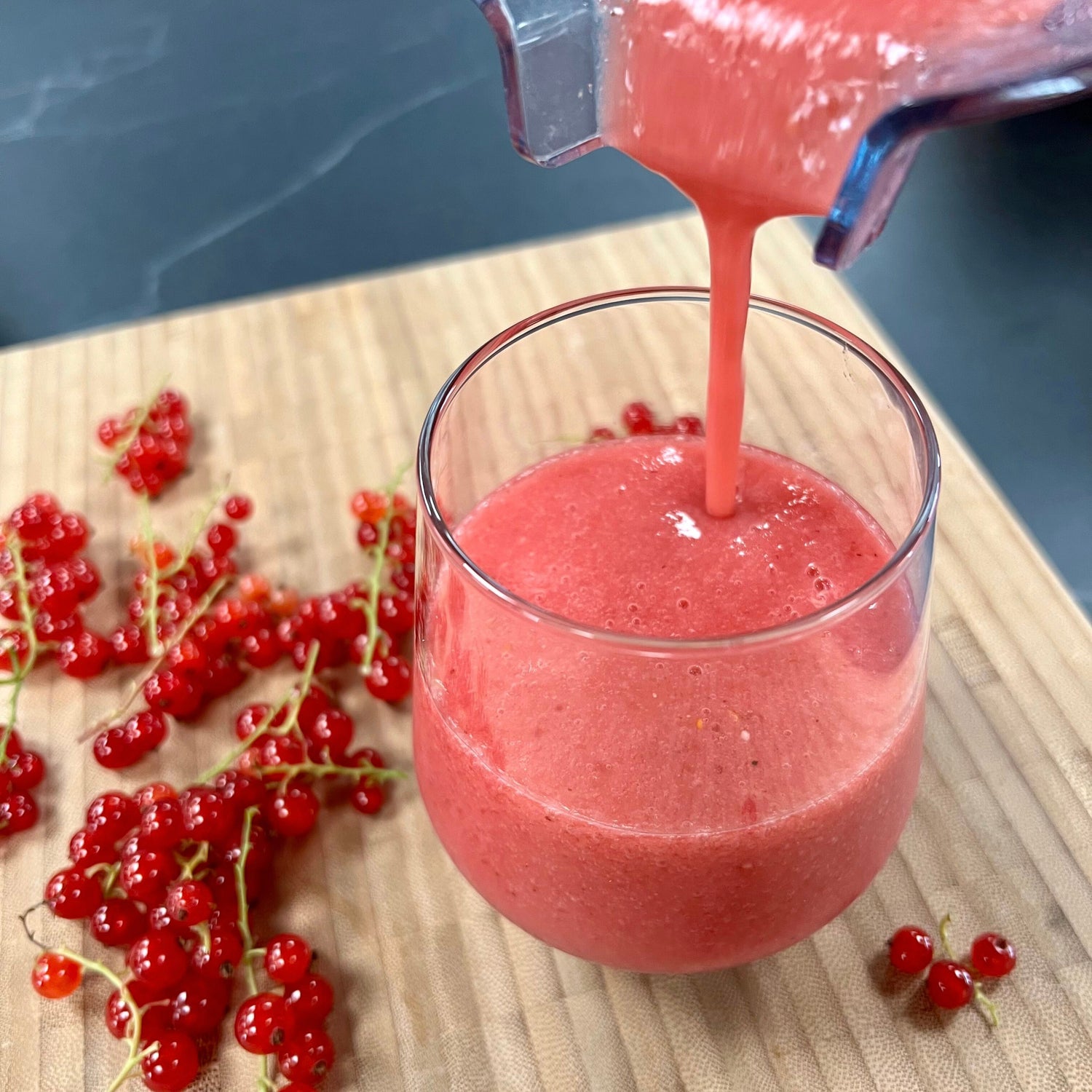 Ribs smoothie | Smoothie med ribs, blomkålsris og jordbær