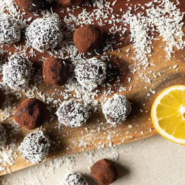 Bliss Balls | Dadelkugler med appelsin og kokosolie