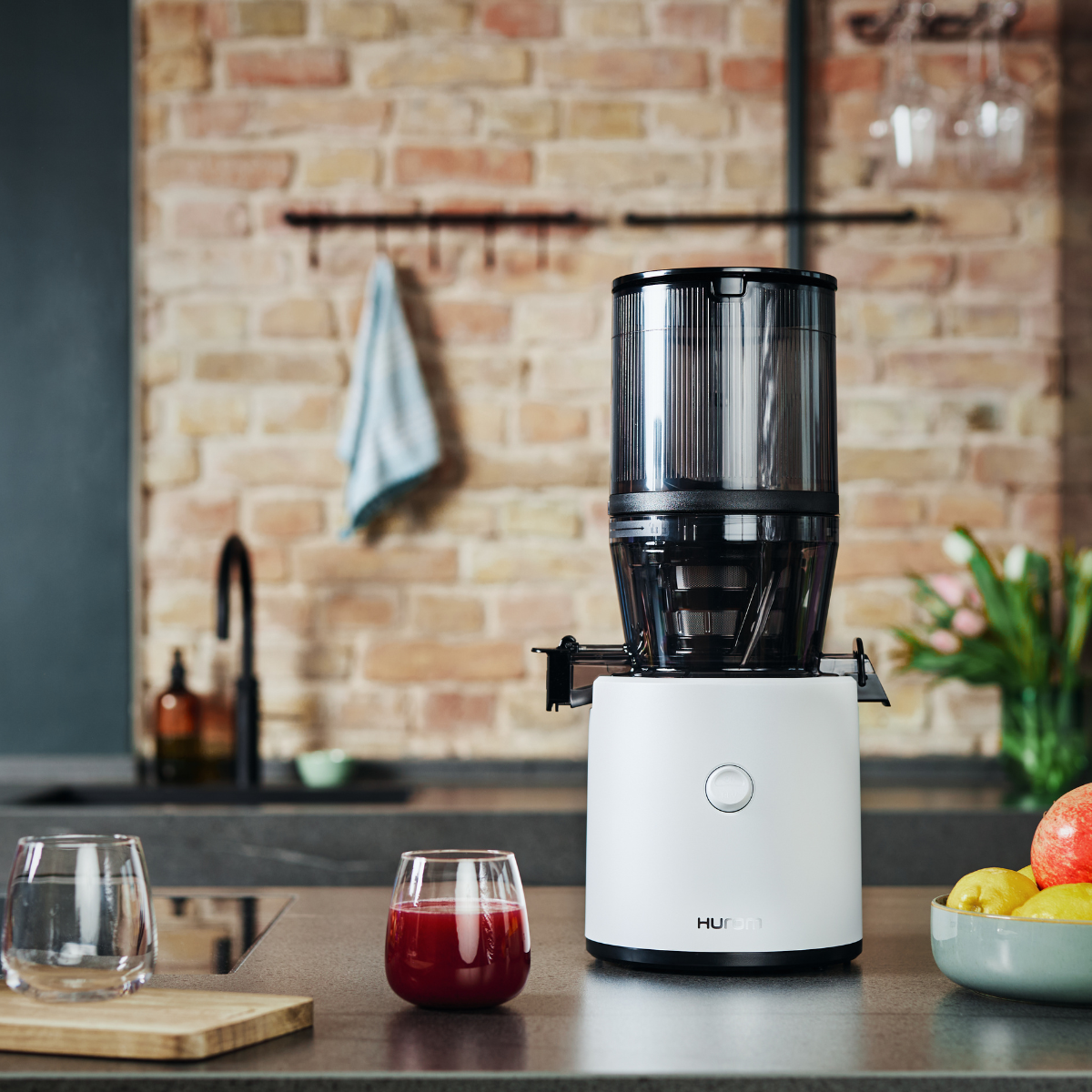 Hurom H320N slowjuicer, Hvid