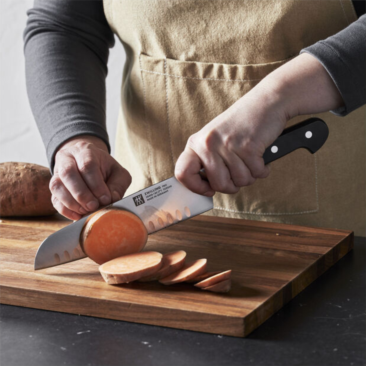 Zwilling Pro Santokukniv, 18 cm, Grantonskær