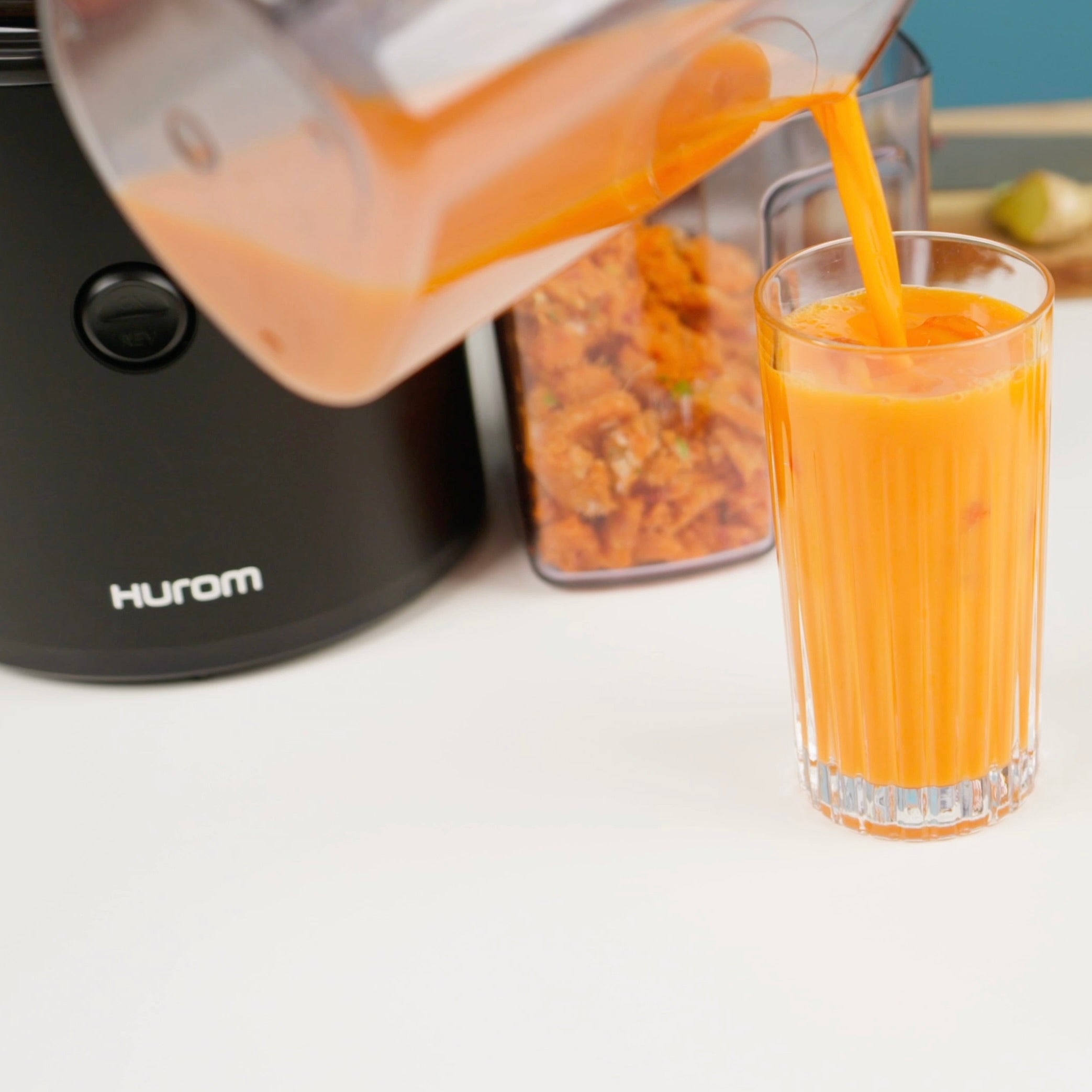 Hurom H320N slowjuicer, Sort